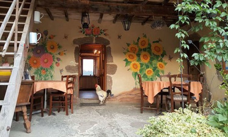 Notre auberge à Brullioles. Auberge Relais du Pitaval